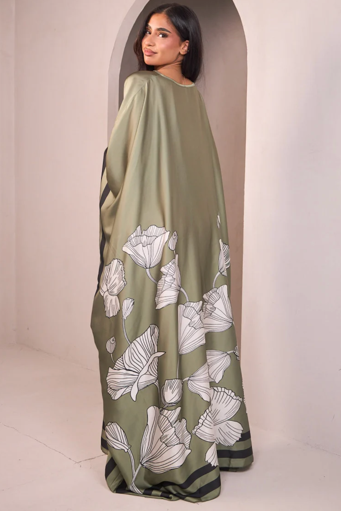 Abaya Naouar