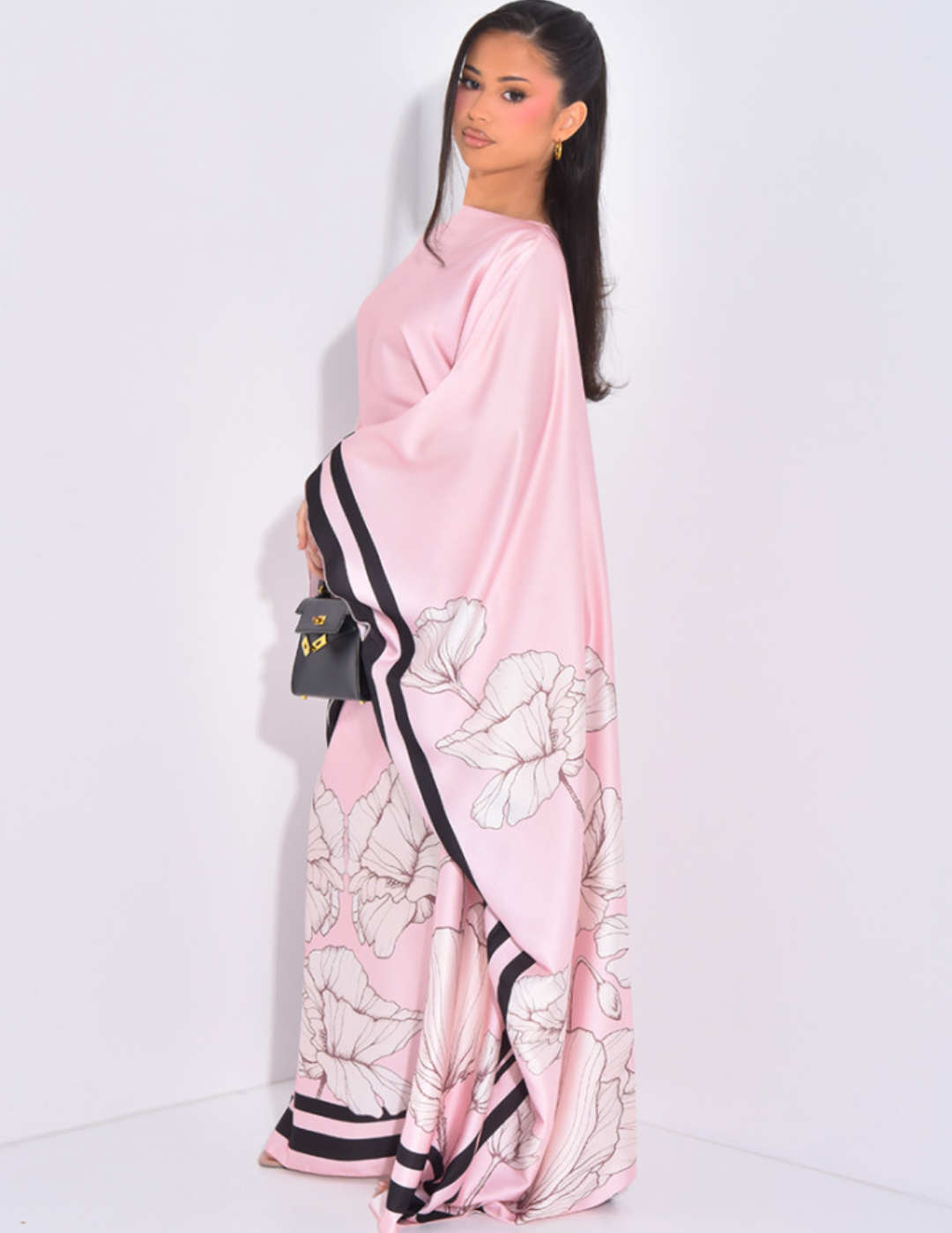 Abaya Naouar